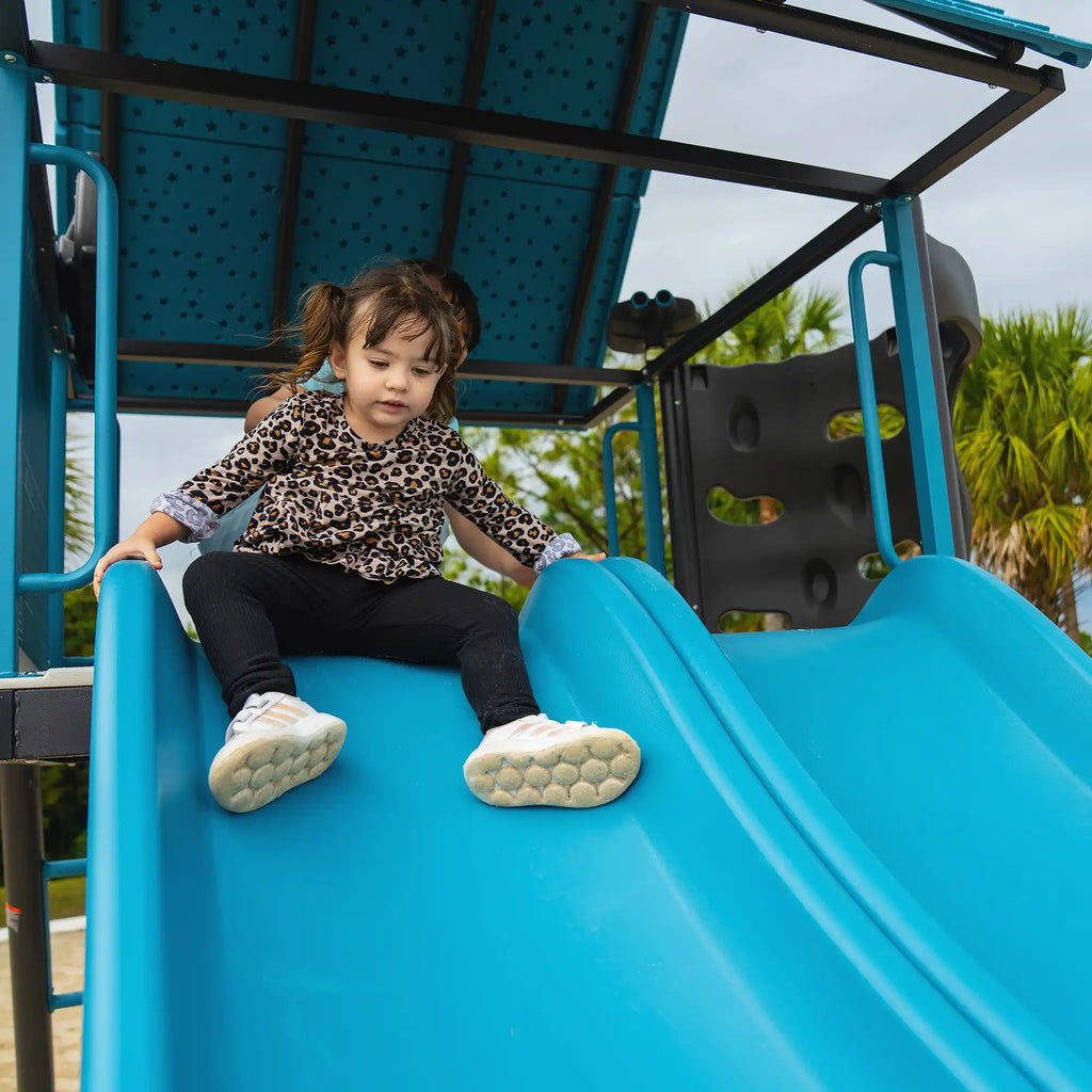 Lifetime Big Stuff Adventure Swing Set with Spider Swing