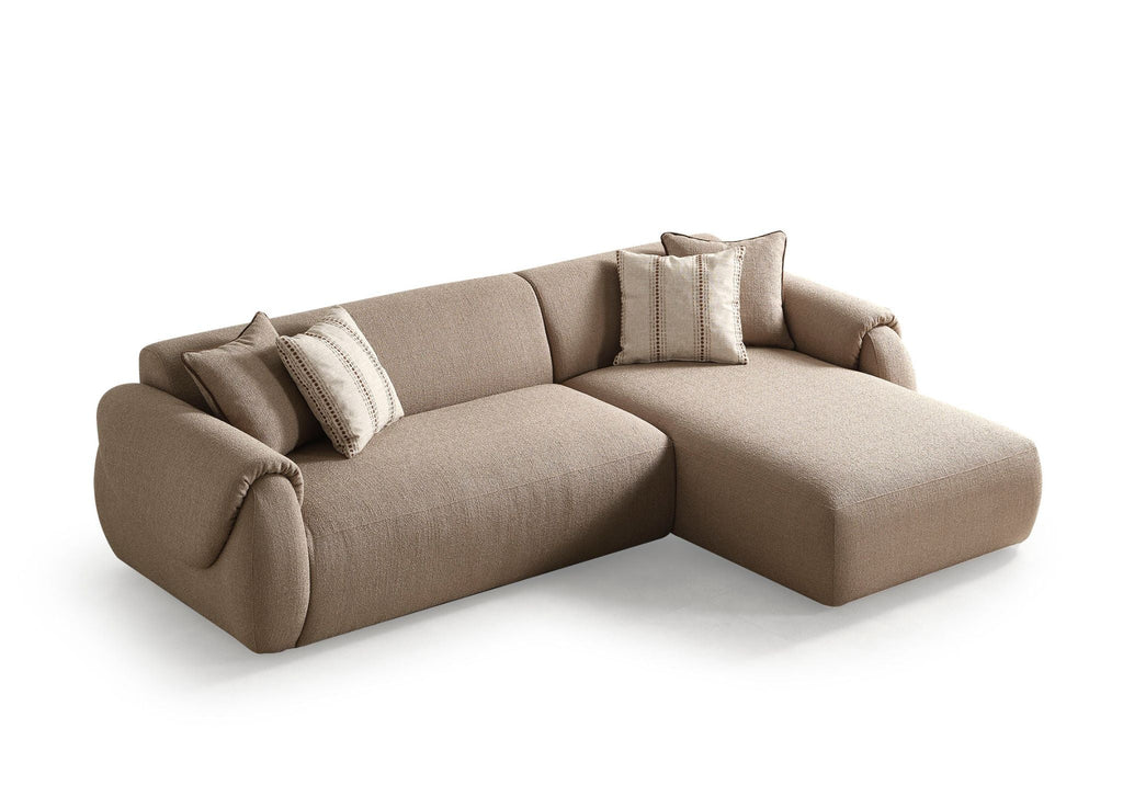 Flore Sectional