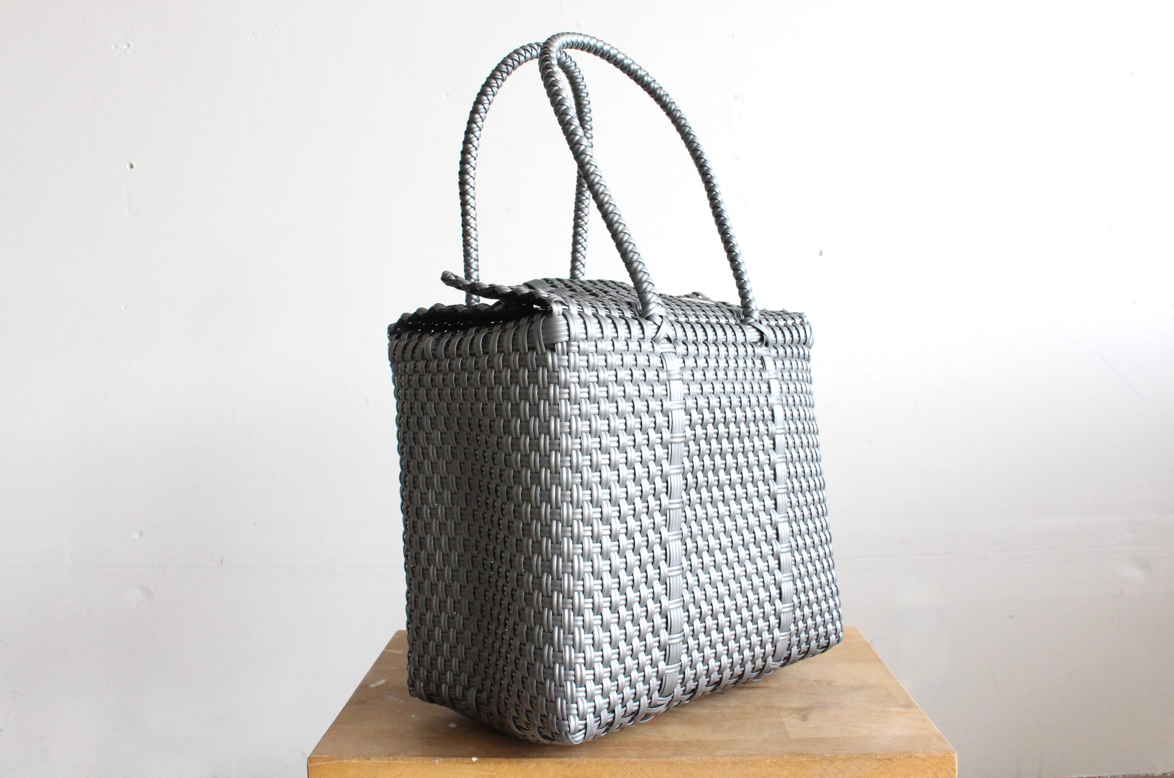 MexiMexi Silver Mexican Handbag - Woven Plastic Bag made in Mexico.