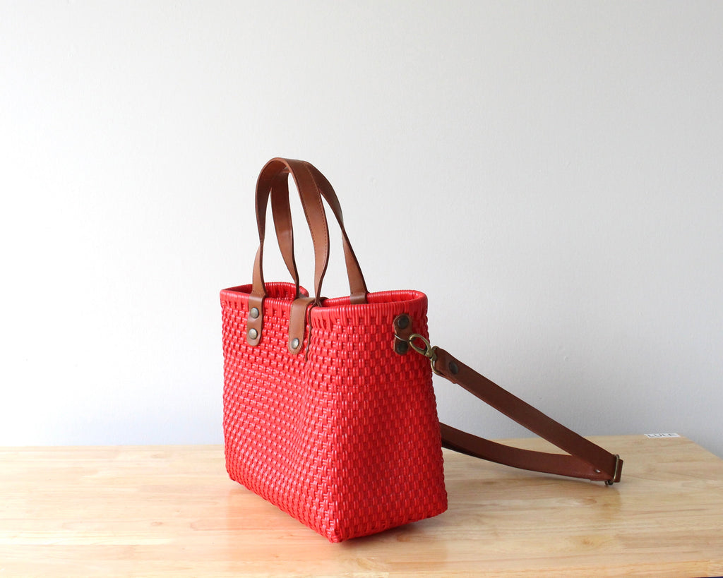 Red Handwoven Purse by MexiMexi