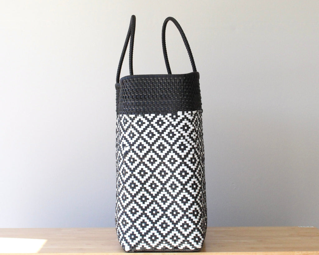 Black & White GRANDE Tote