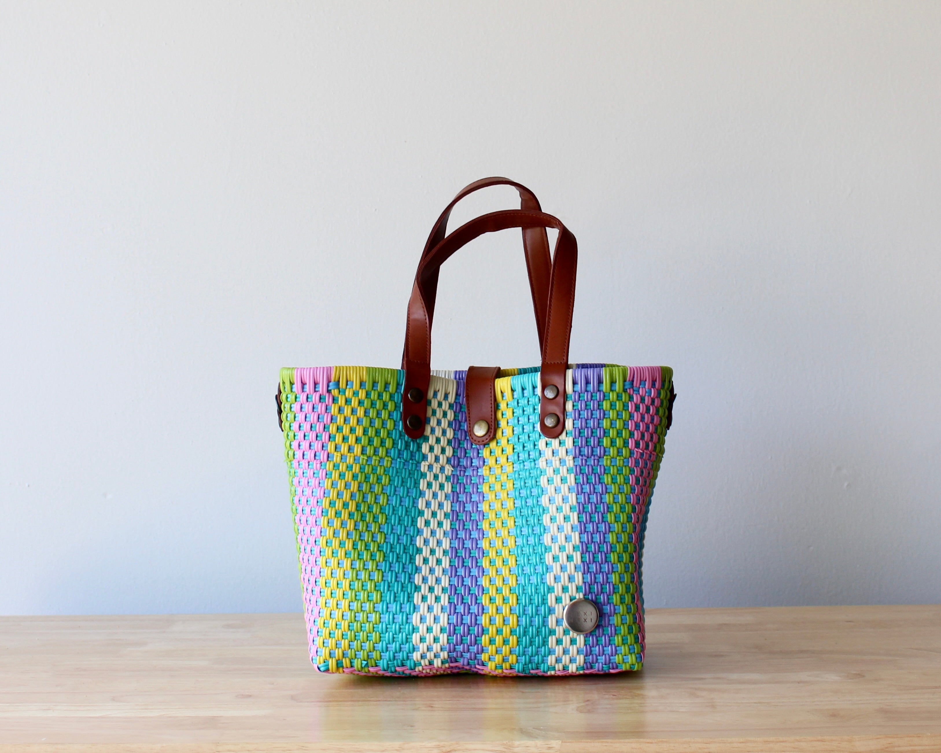 Vida Woven Purse – Soft Pastel Stripes