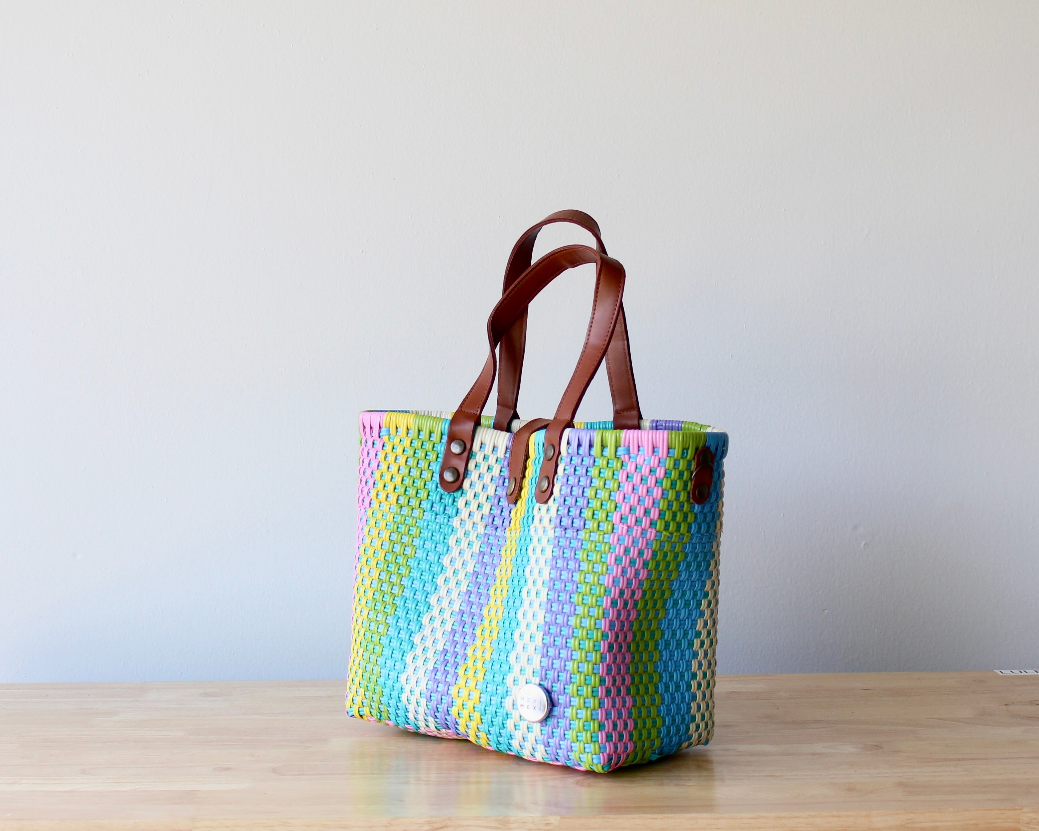 Vida Woven Purse – Soft Pastel Stripes