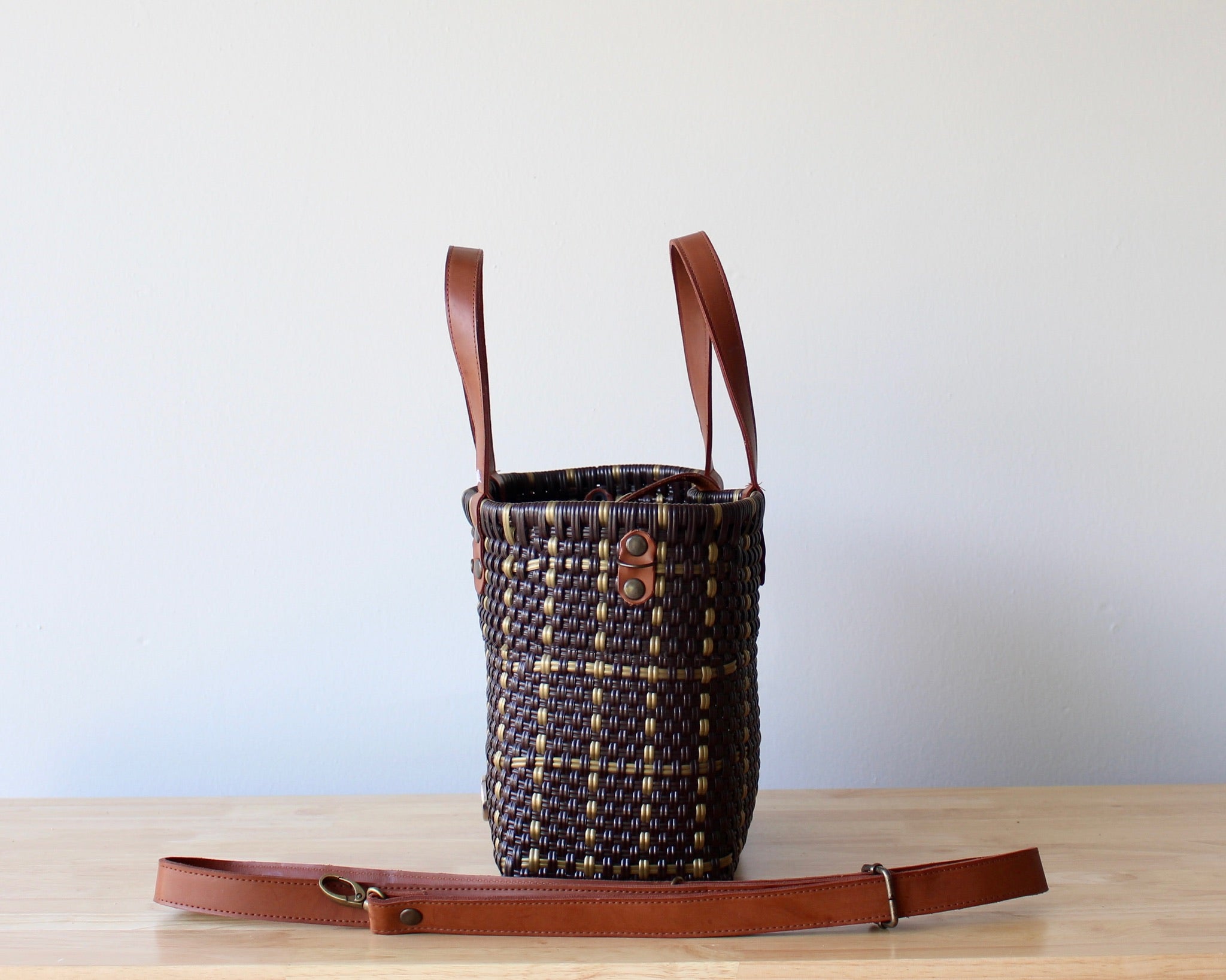 Vida Woven Purse – Brown Plaid with Gold