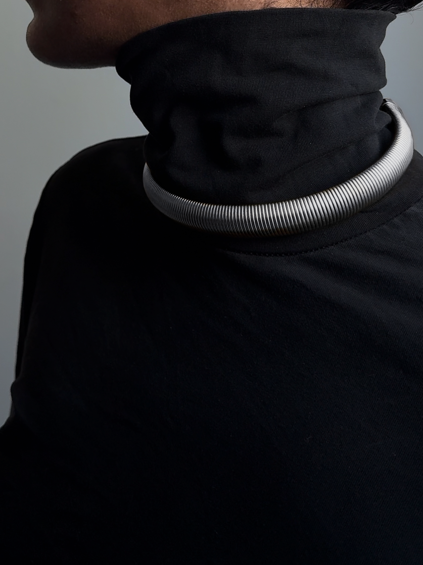 Striated Choker - Flexible Fit