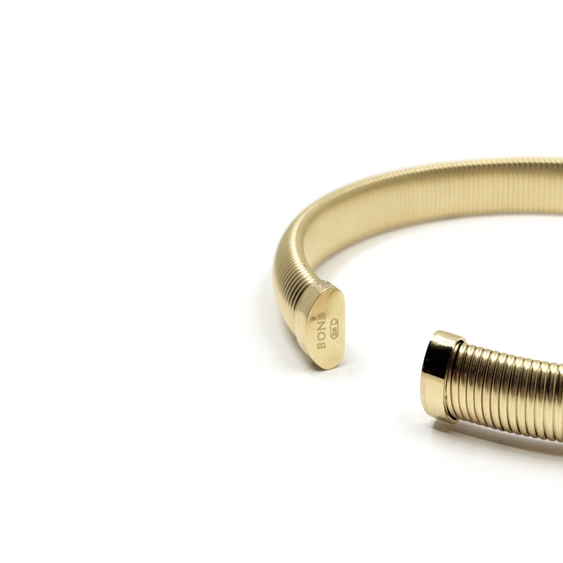 Striated Choker - Flexible Fit