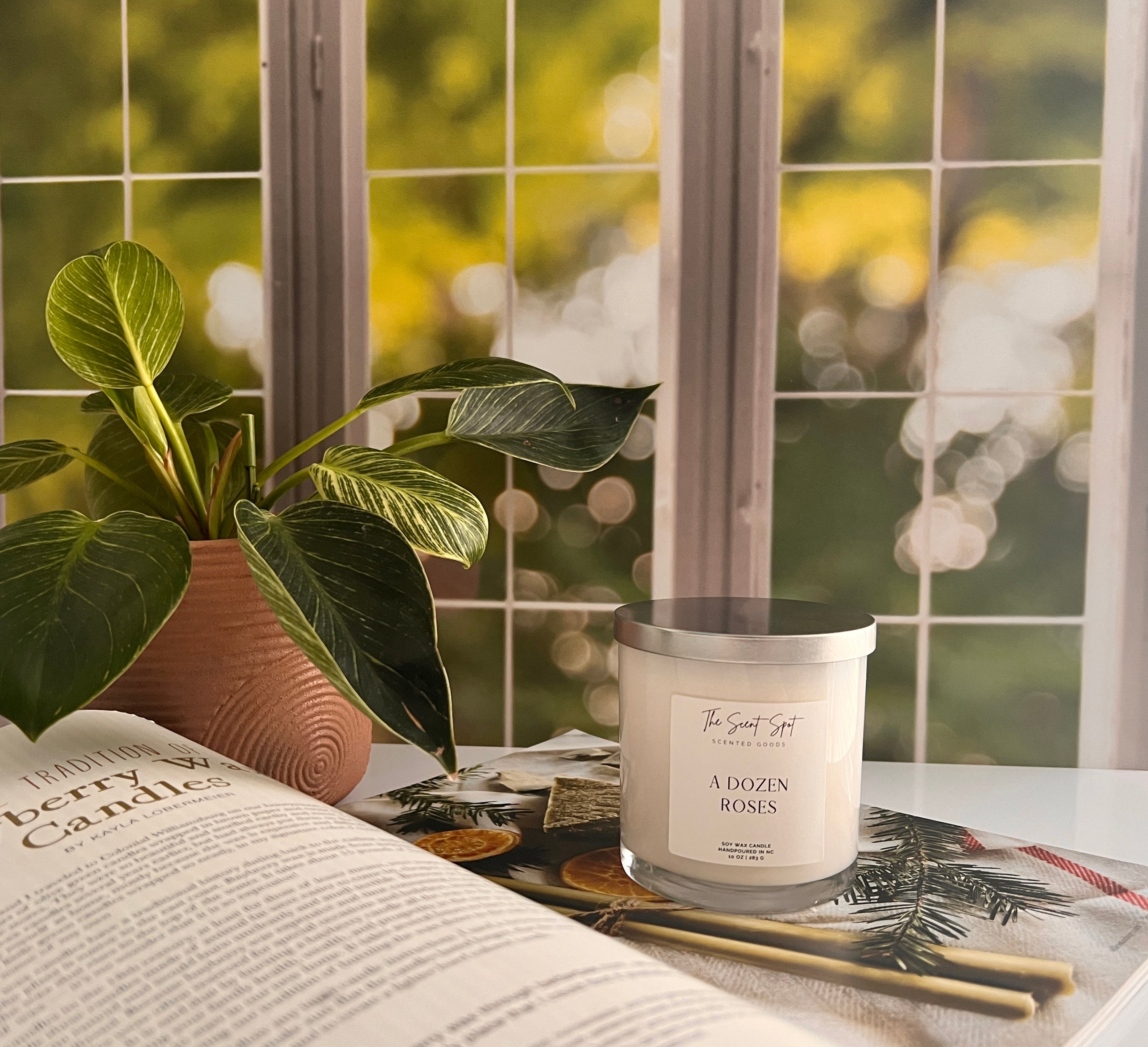 A Dozen Roses Candle