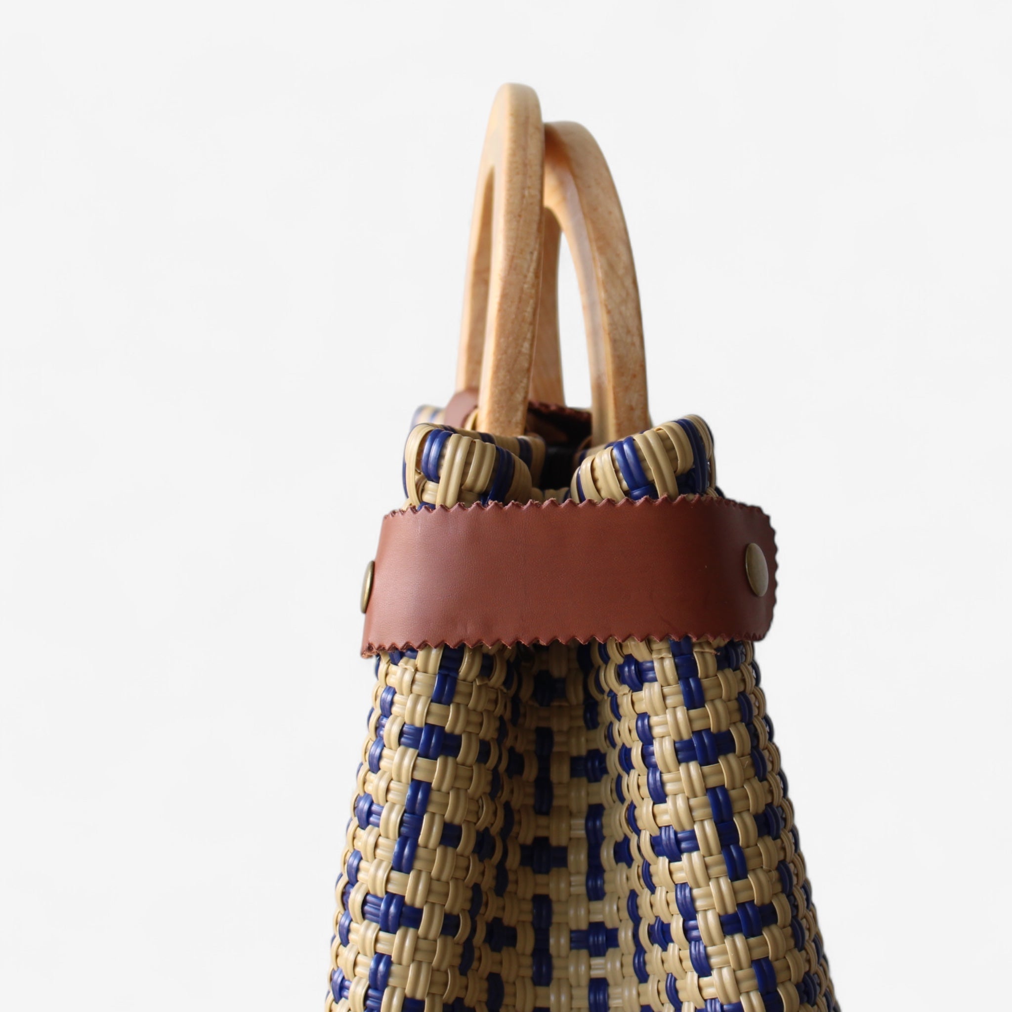 Mocha & Blue Tote Wood Handles