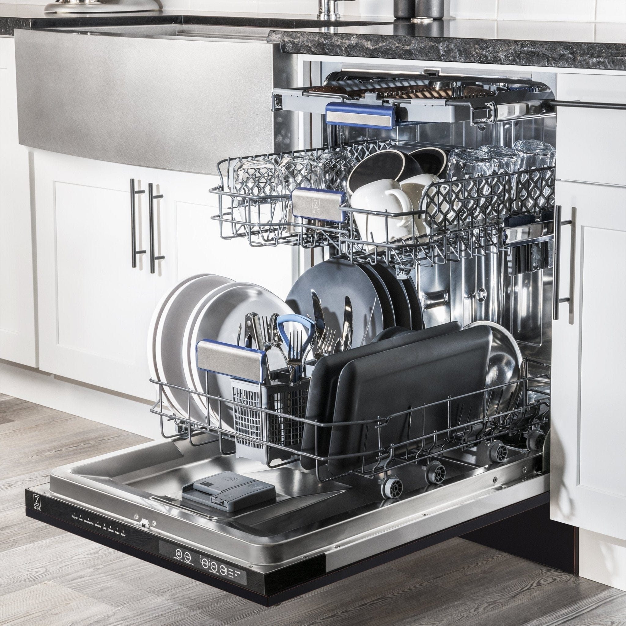 ZLINE 24" Dishwasher, Oil Rubbed Bronze panel, Stainless Tub, DWV-ORB-24